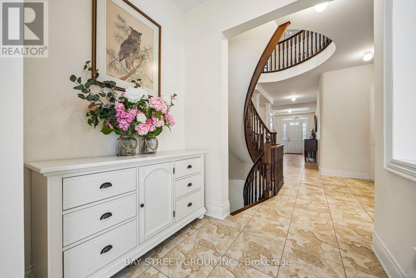 Pathway - 39 Harley Drive, Vaughan, ON