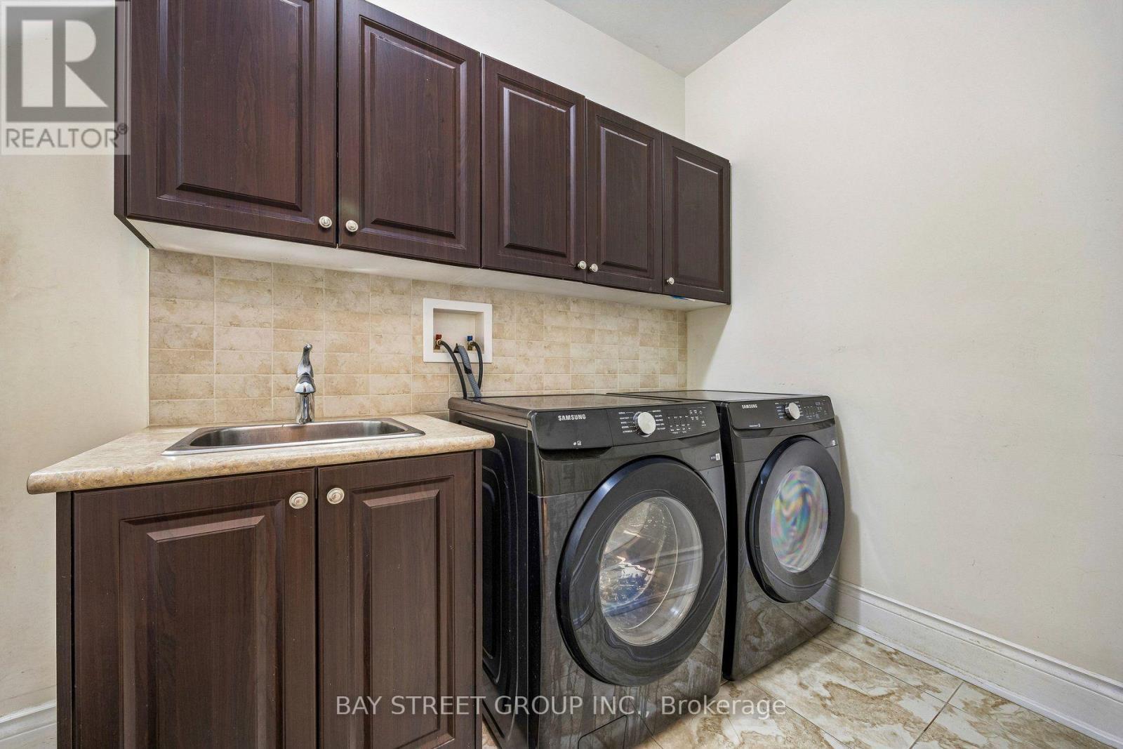 Laundry Main Floor - 39 Harley Drive, Vaughan, ON