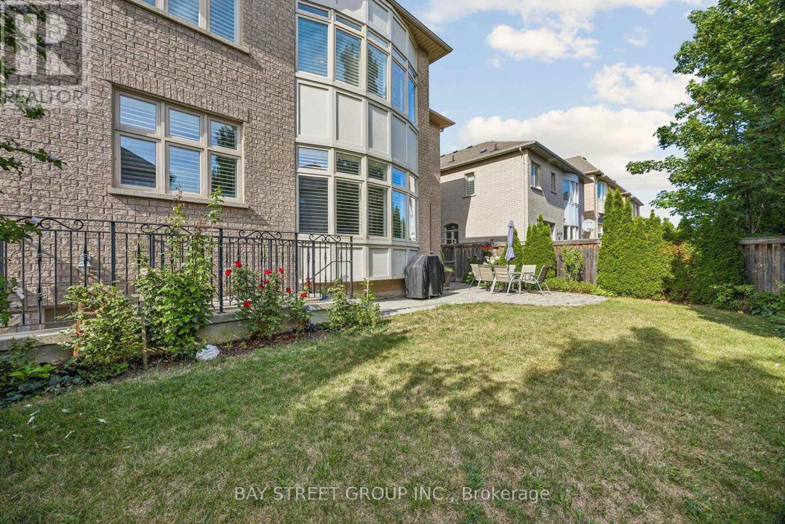 Walk Out Basement Entrance - 39 Harley Drive, Vaughan, ON