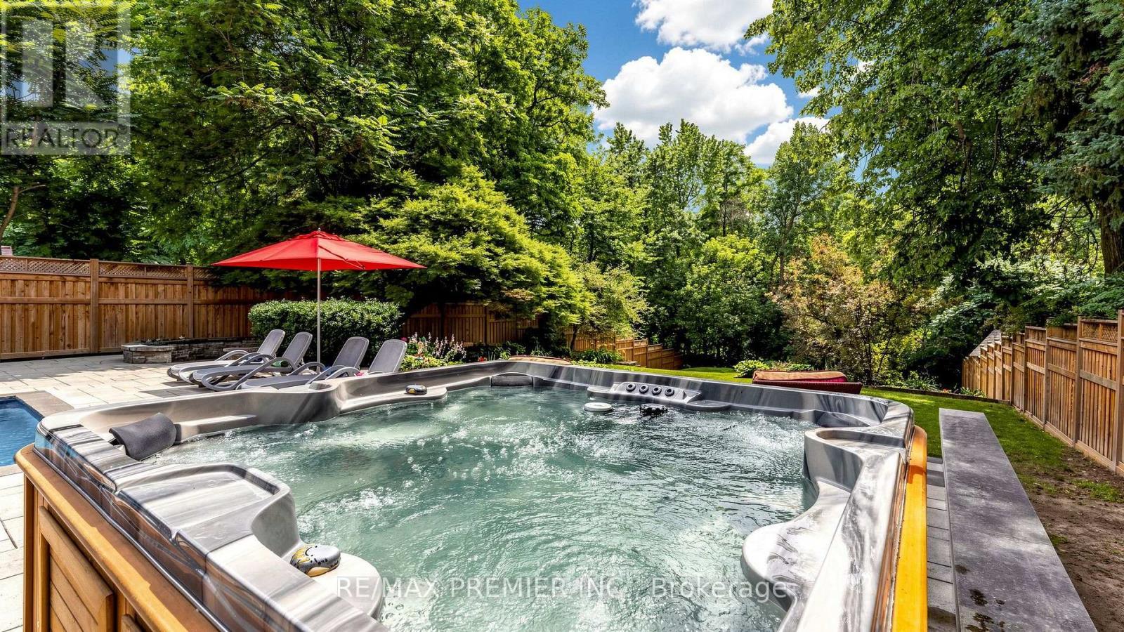 2064 Dickson Road, Mississauga, ON