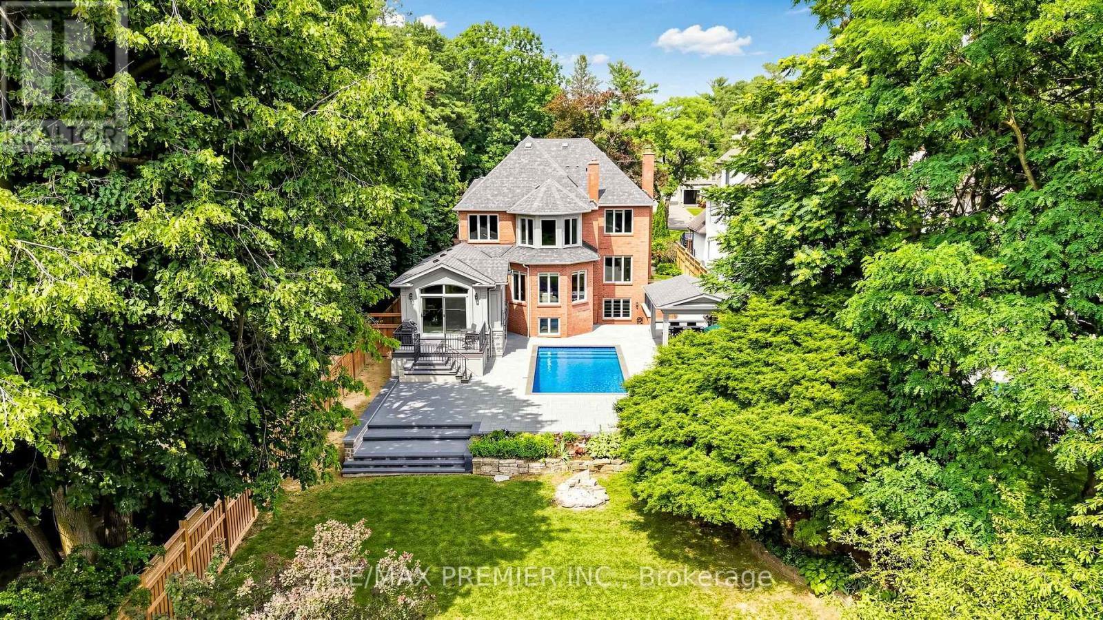 2064 Dickson Road, Mississauga, ON