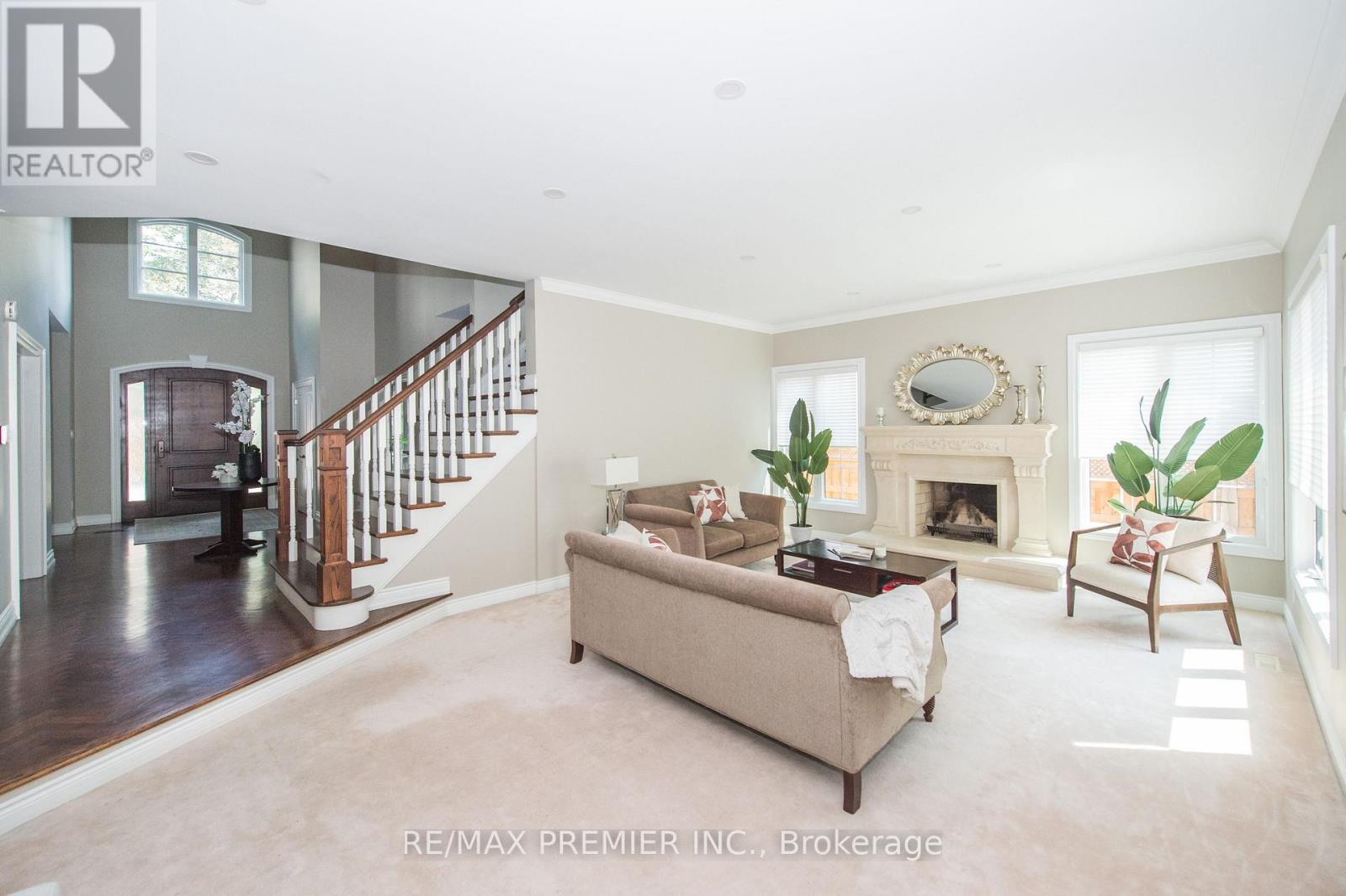 2064 Dickson Road, Mississauga, ON