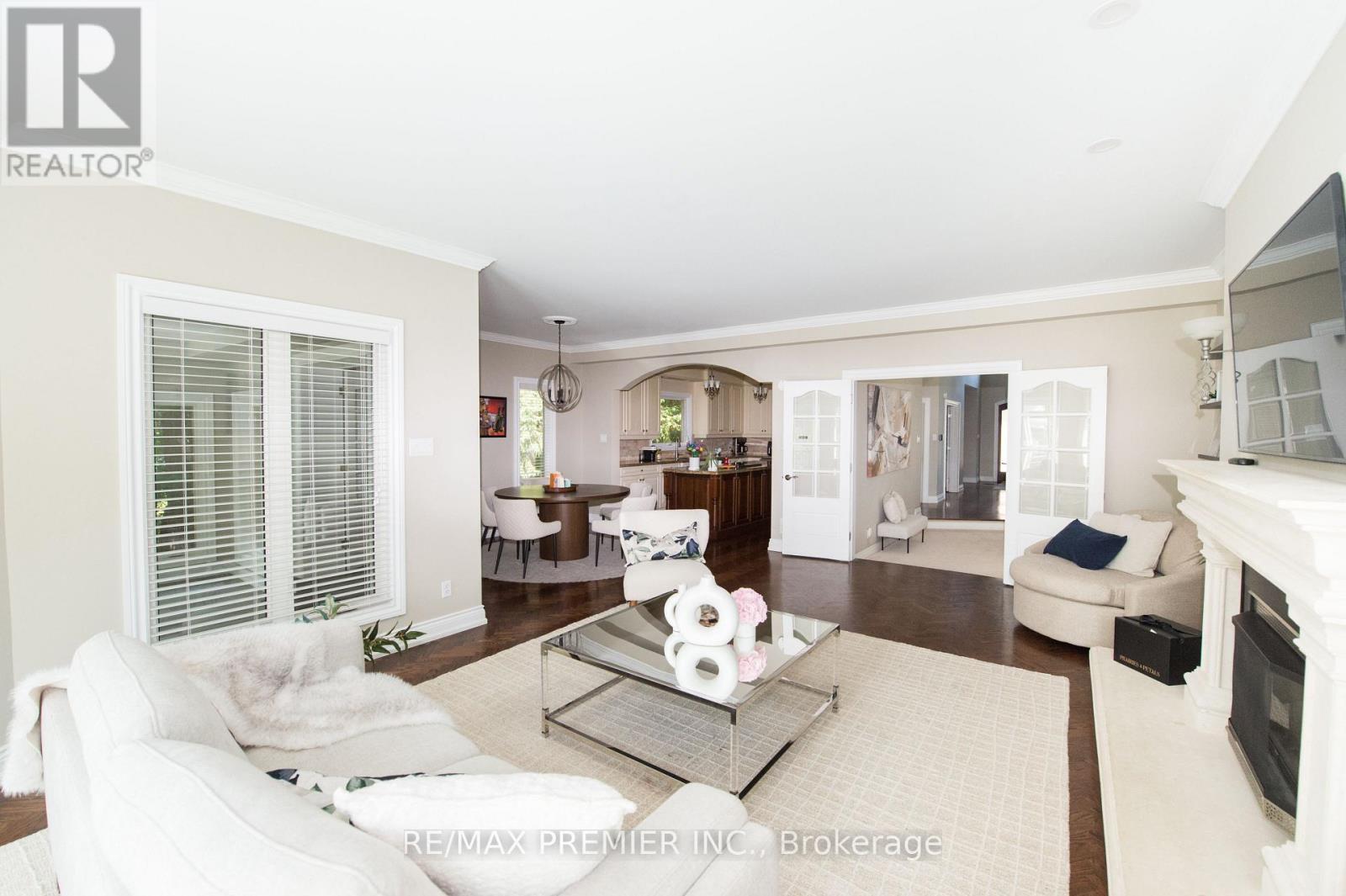 2064 Dickson Road, Mississauga, ON