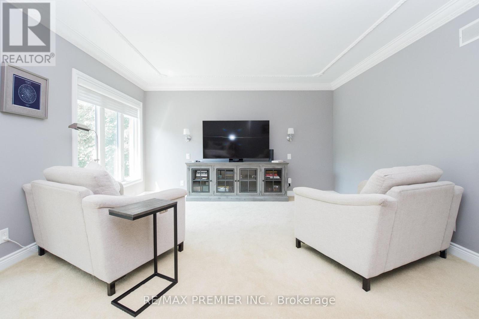 2064 Dickson Road, Mississauga, ON