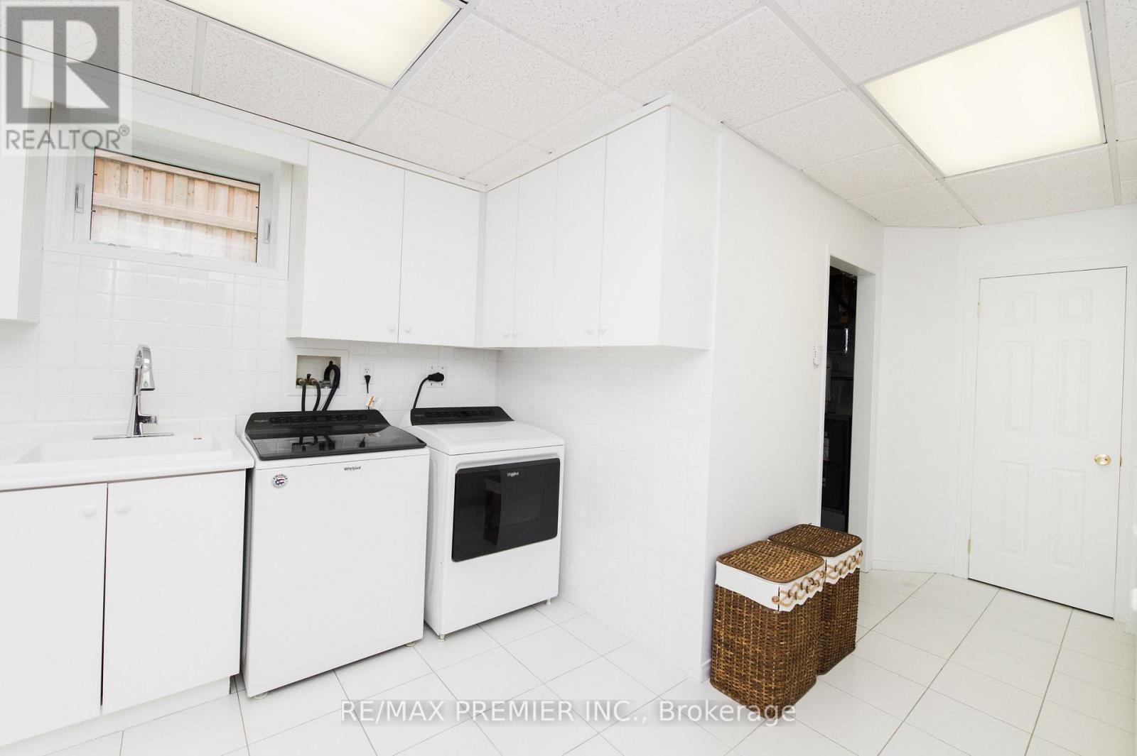 2064 Dickson Road, Mississauga, ON