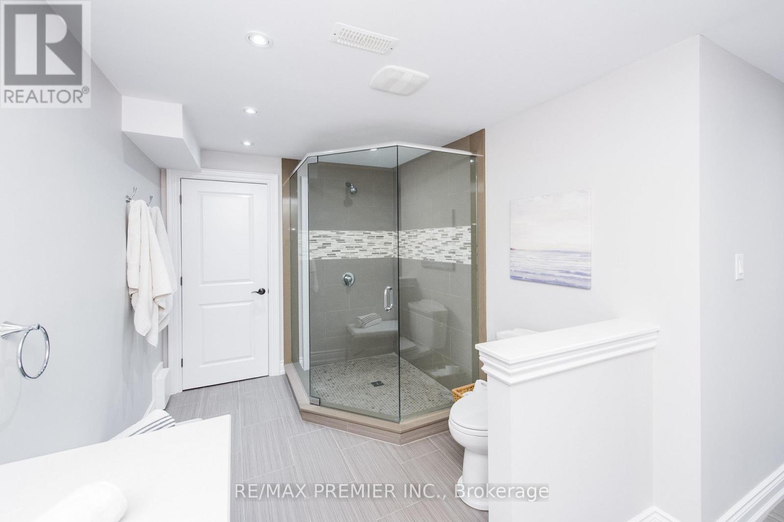 2064 Dickson Road, Mississauga, ON