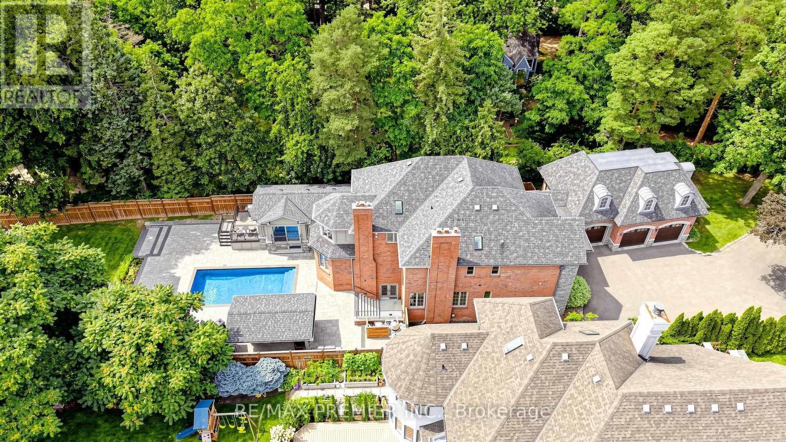 2064 Dickson Road, Mississauga, ON