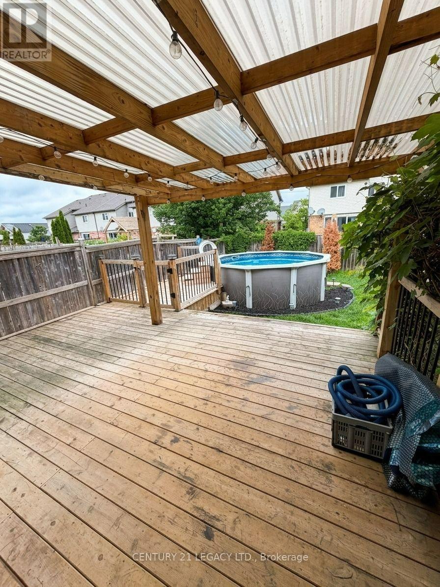 34 Mountain Laurel Crescent, Kitchener, ON