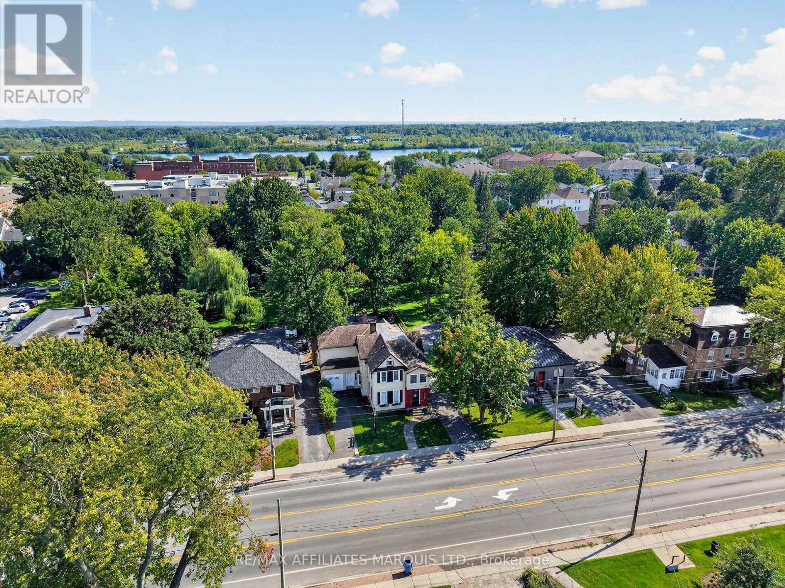 220 Second Street W, Cornwall, ON
