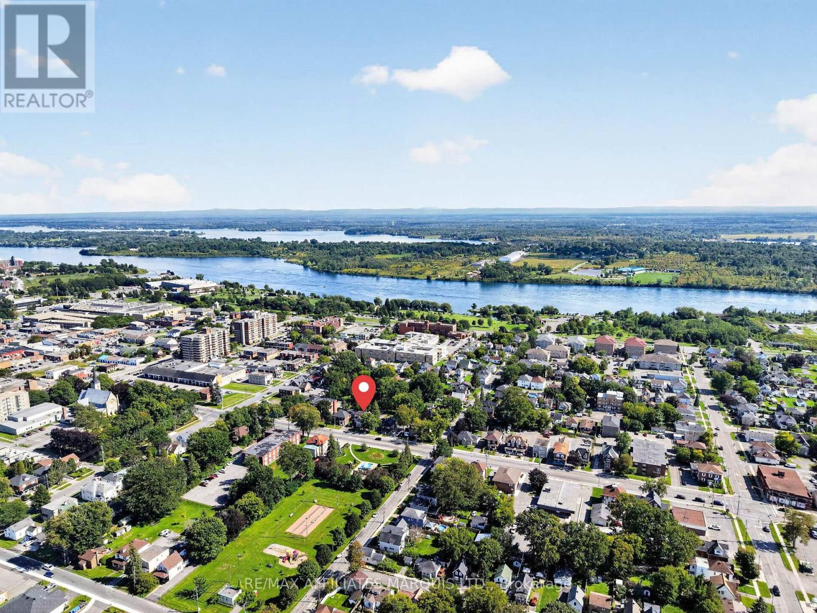 220 Second Street W, Cornwall, ON