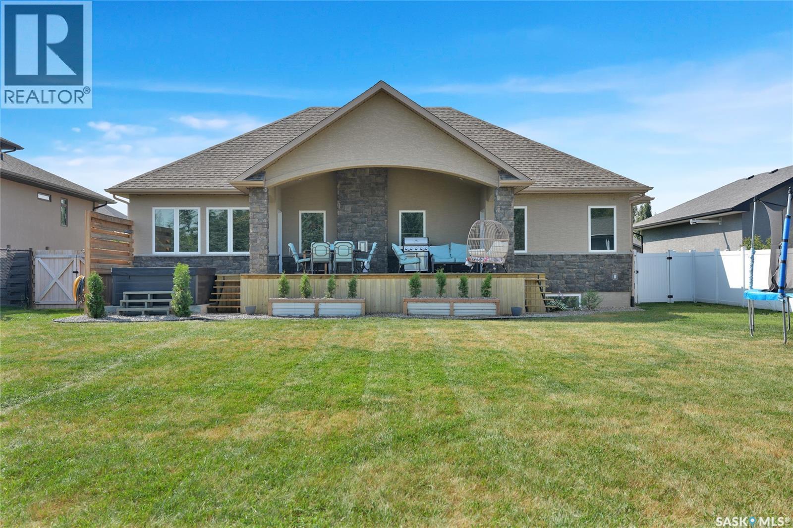 3 Lott Road E, White City, SK