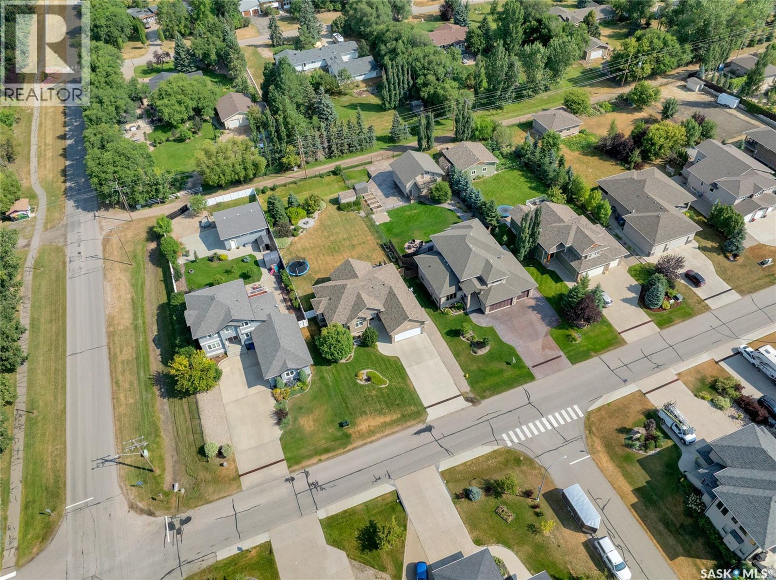 3 Lott Road E, White City, SK