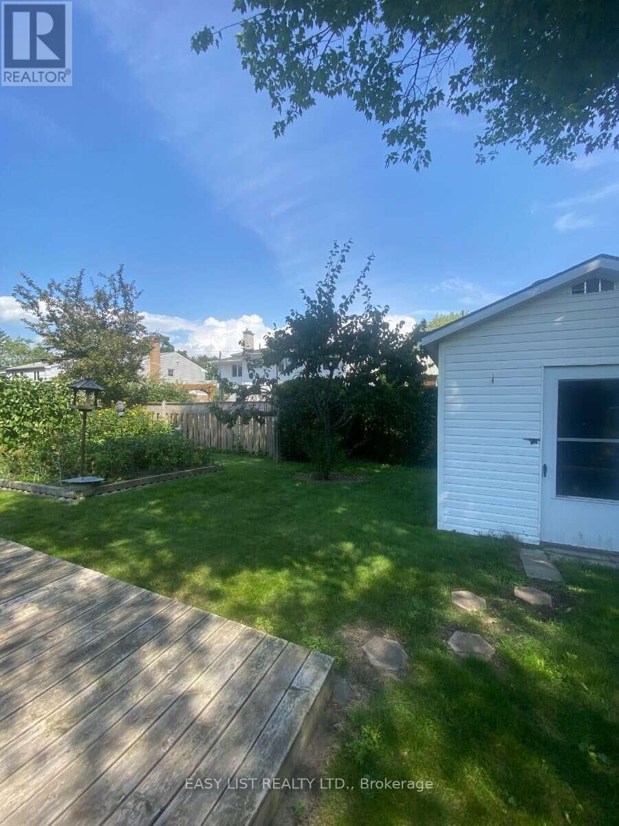 2154 Dutton Crescent, Ottawa, ON