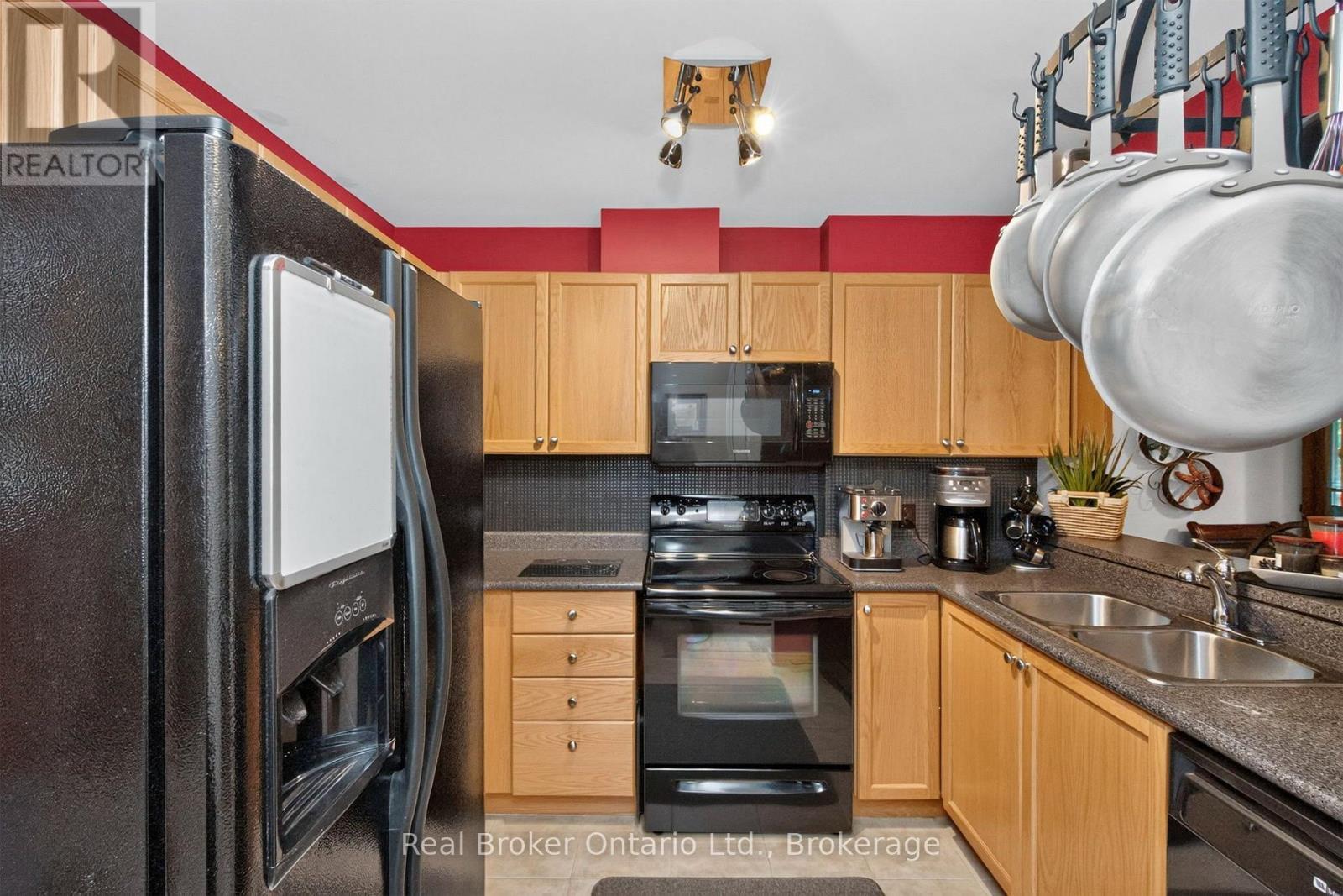 140 Southwinds Crescent, Midland, ON