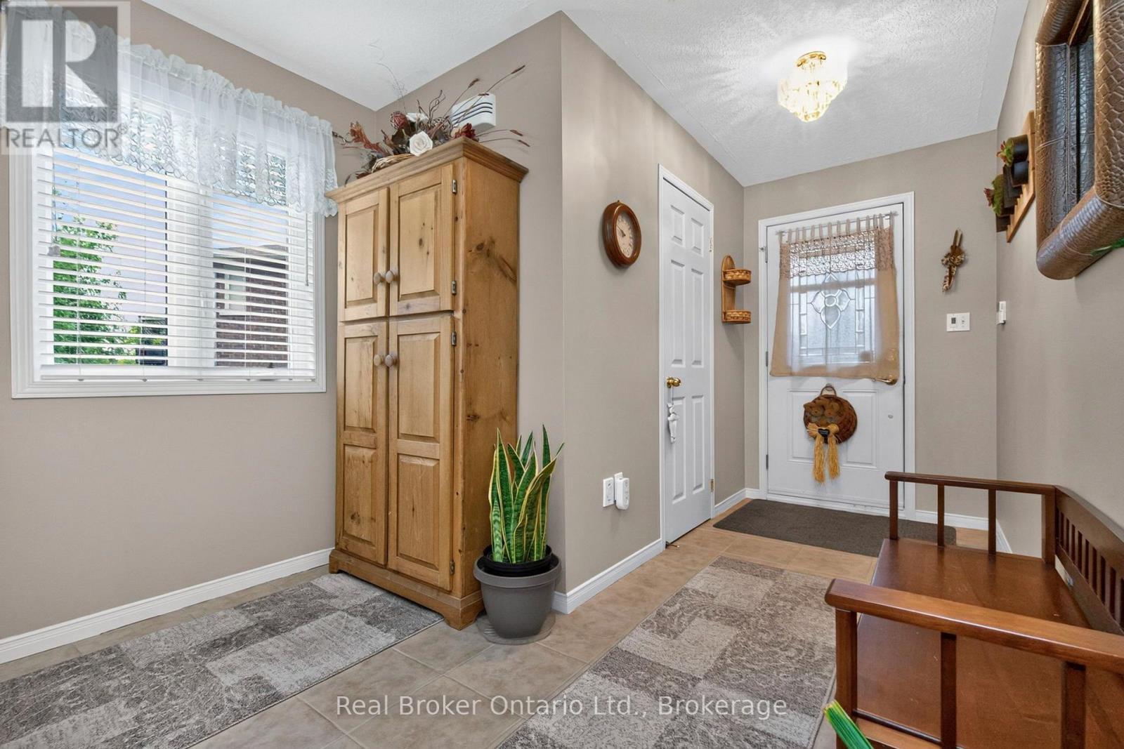 140 Southwinds Crescent, Midland, ON