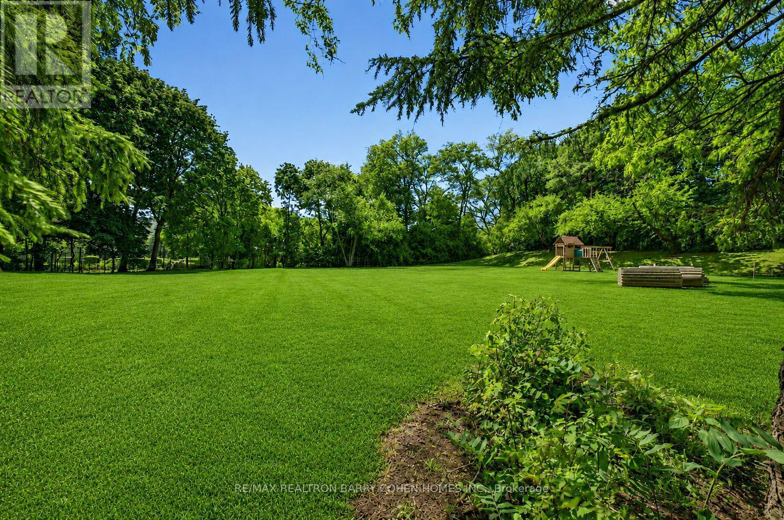 30 High Point Road, Toronto, ON