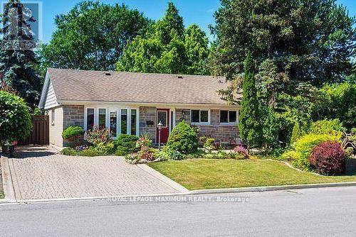 38 ABBEY ROAD  Brampton, ON L6W 2T8