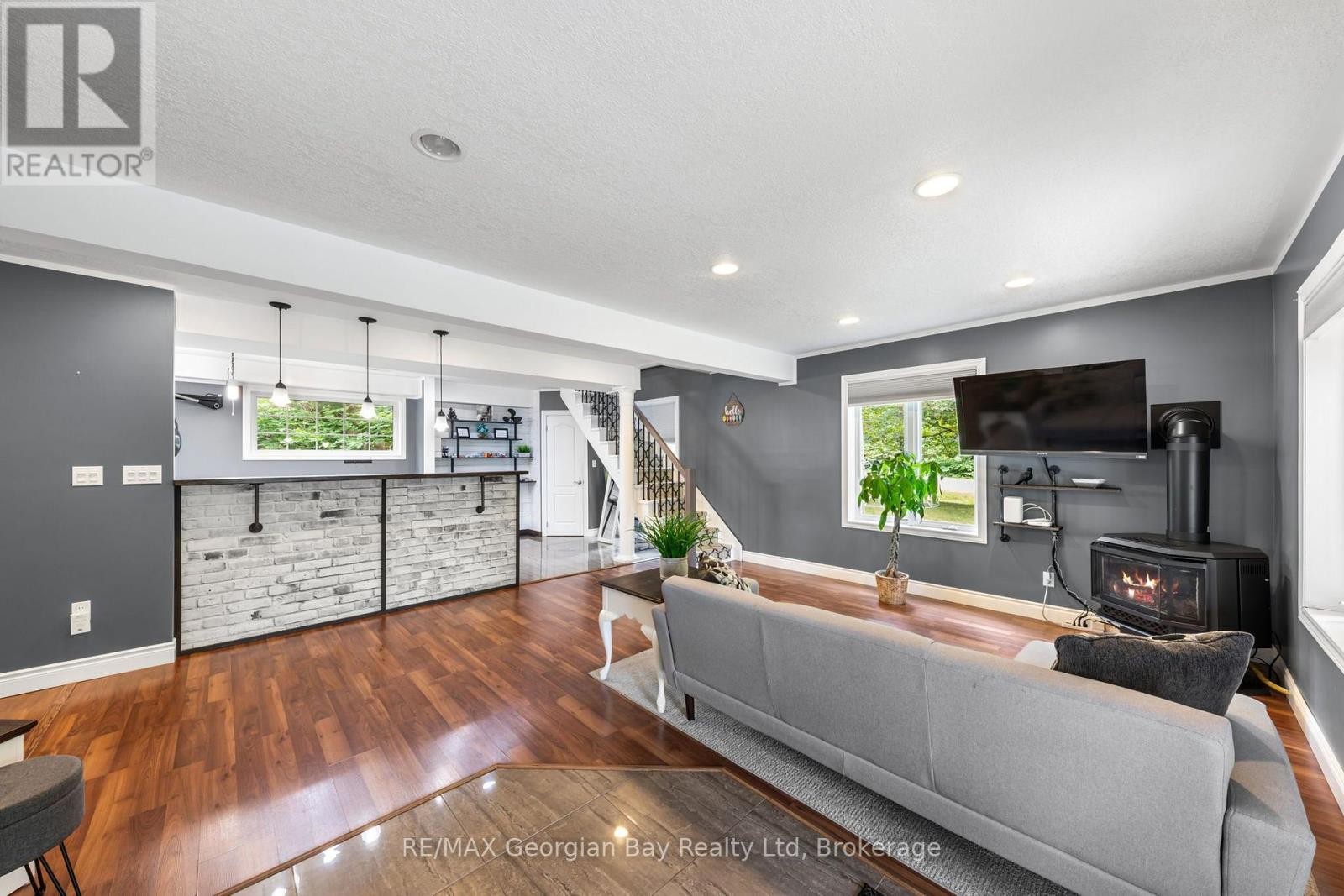 2384 Whetham Road, Springwater, ON