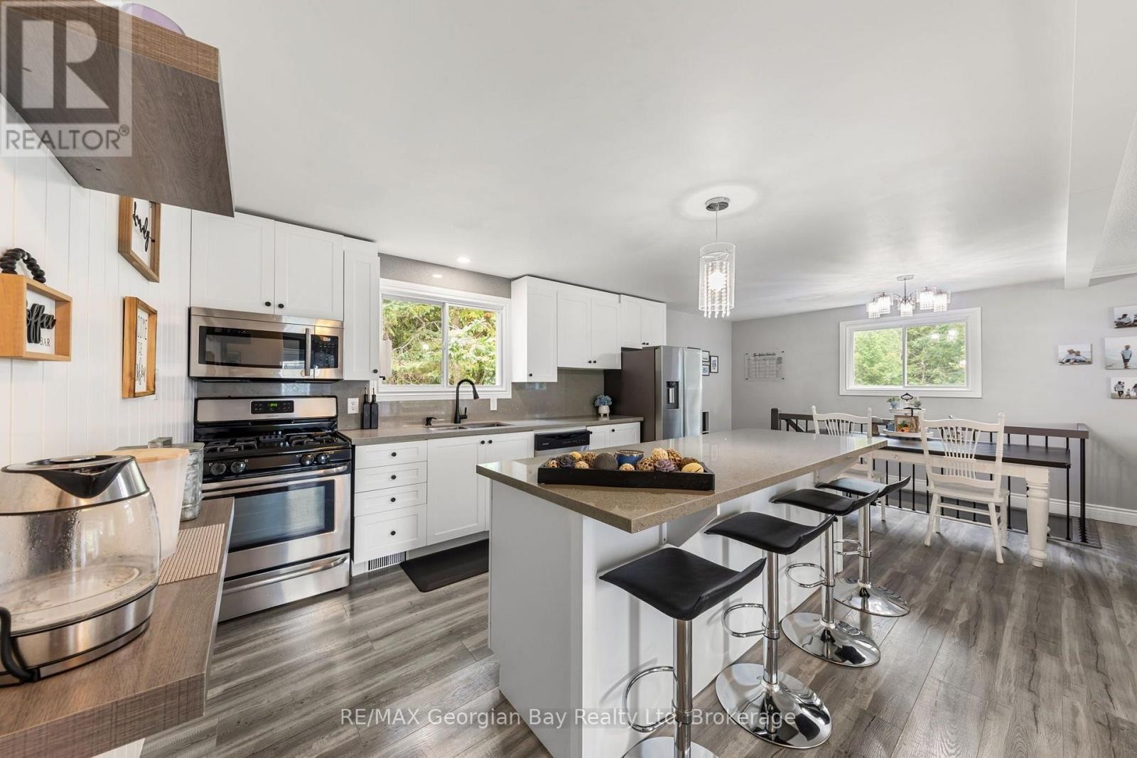 2384 Whetham Road, Springwater, ON