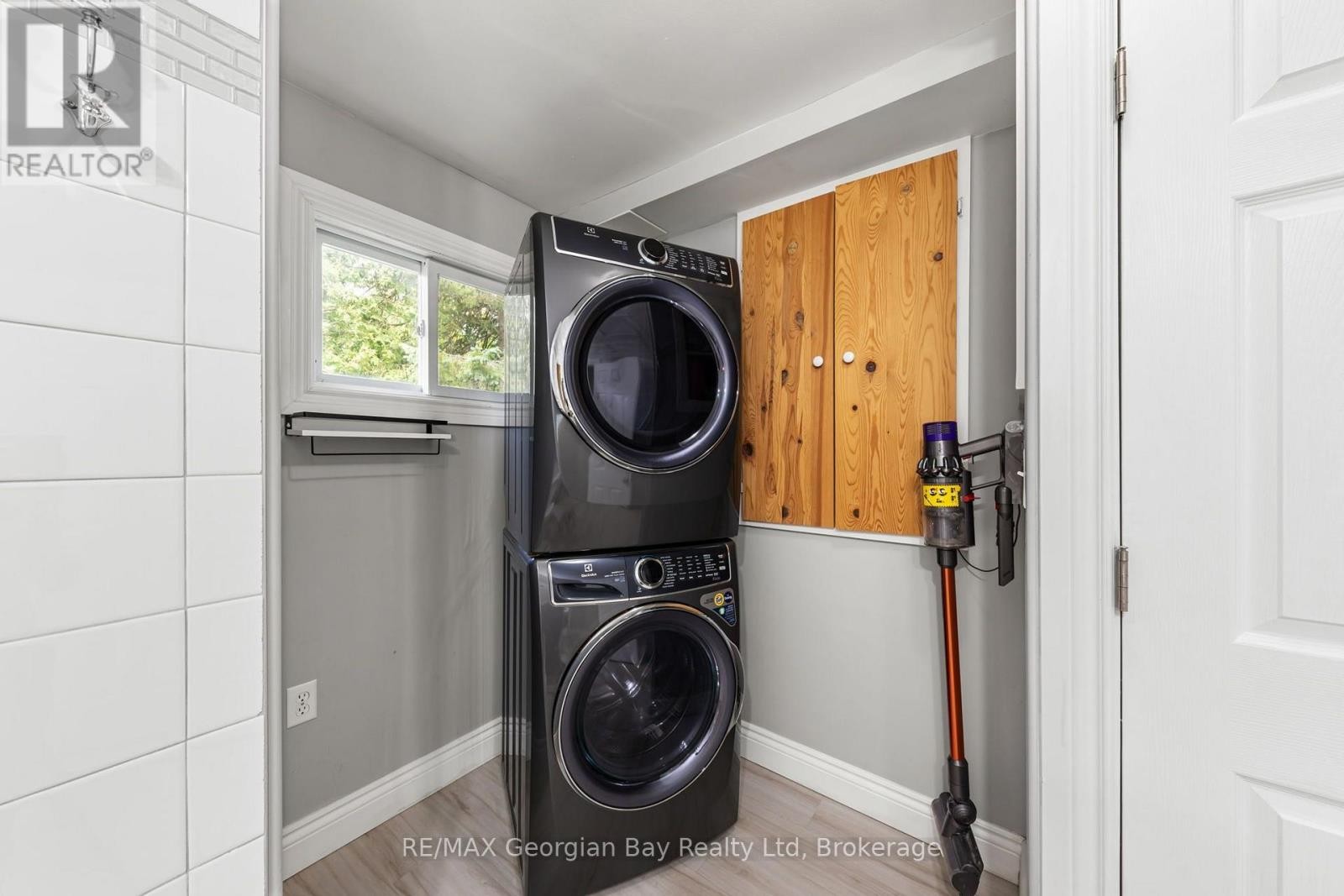 2384 Whetham Road, Springwater, ON