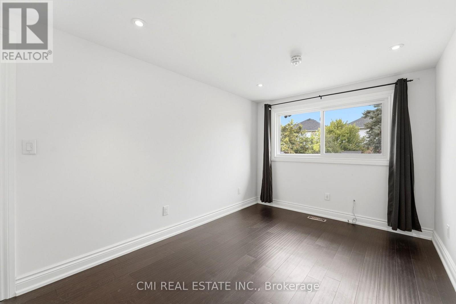 677 Lomond Crescent, Burlington, ON