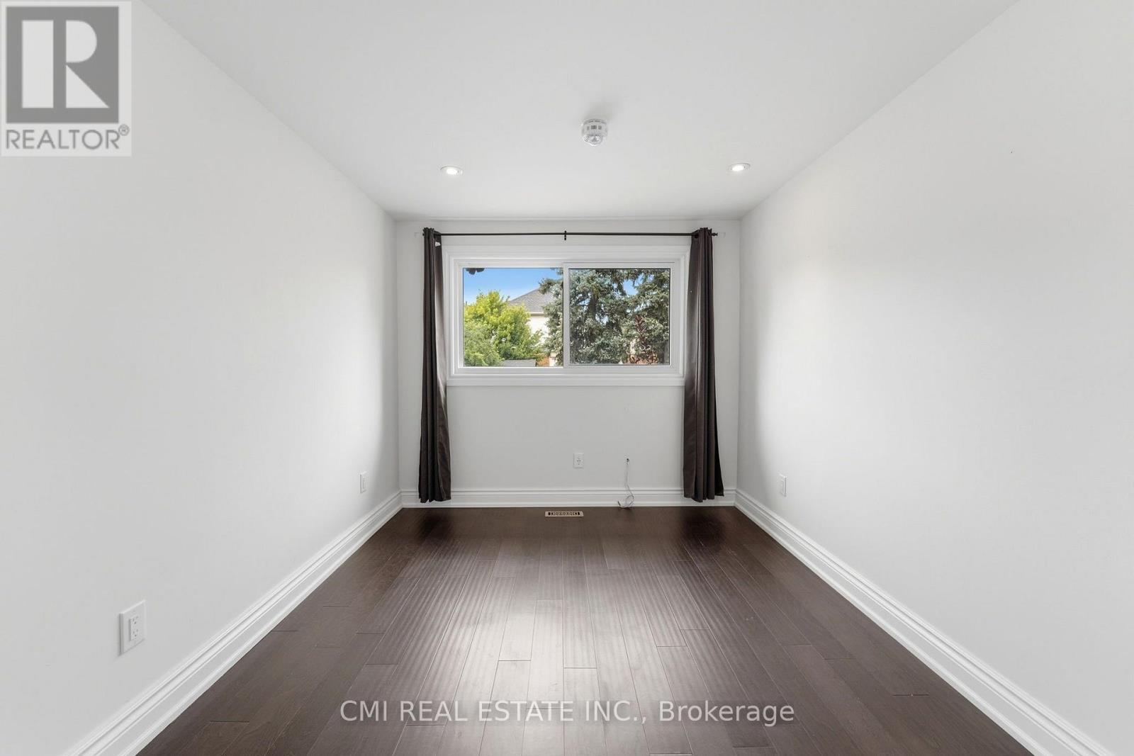 677 Lomond Crescent, Burlington, ON
