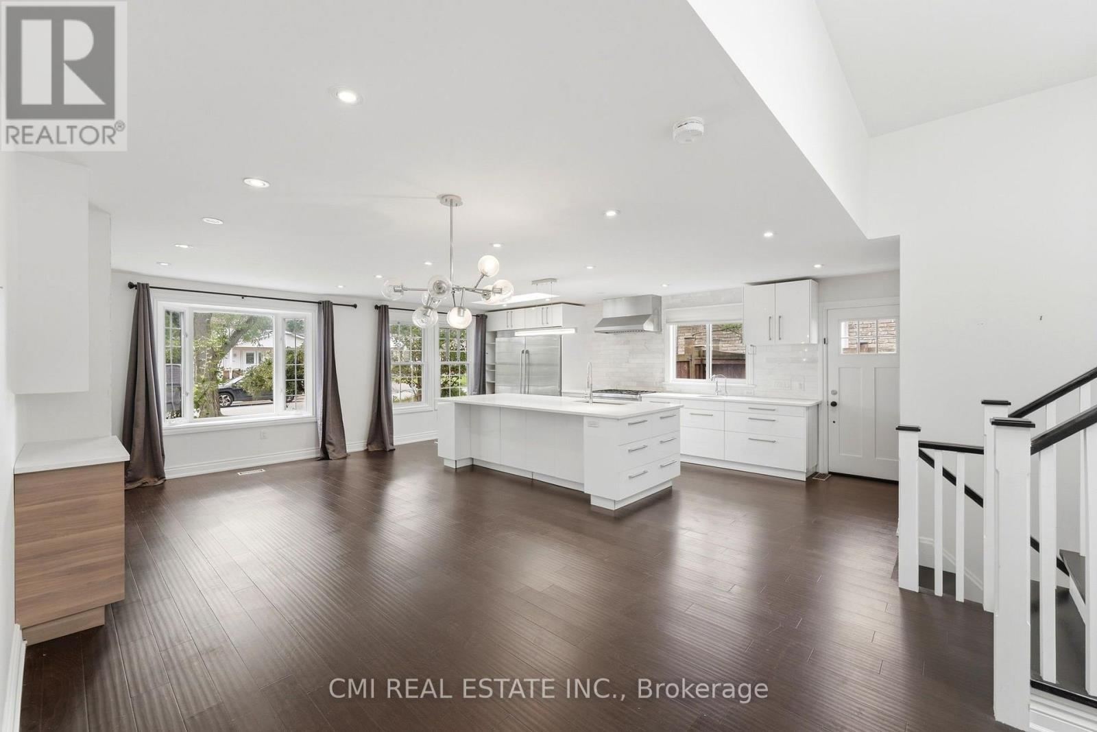 677 Lomond Crescent, Burlington, ON
