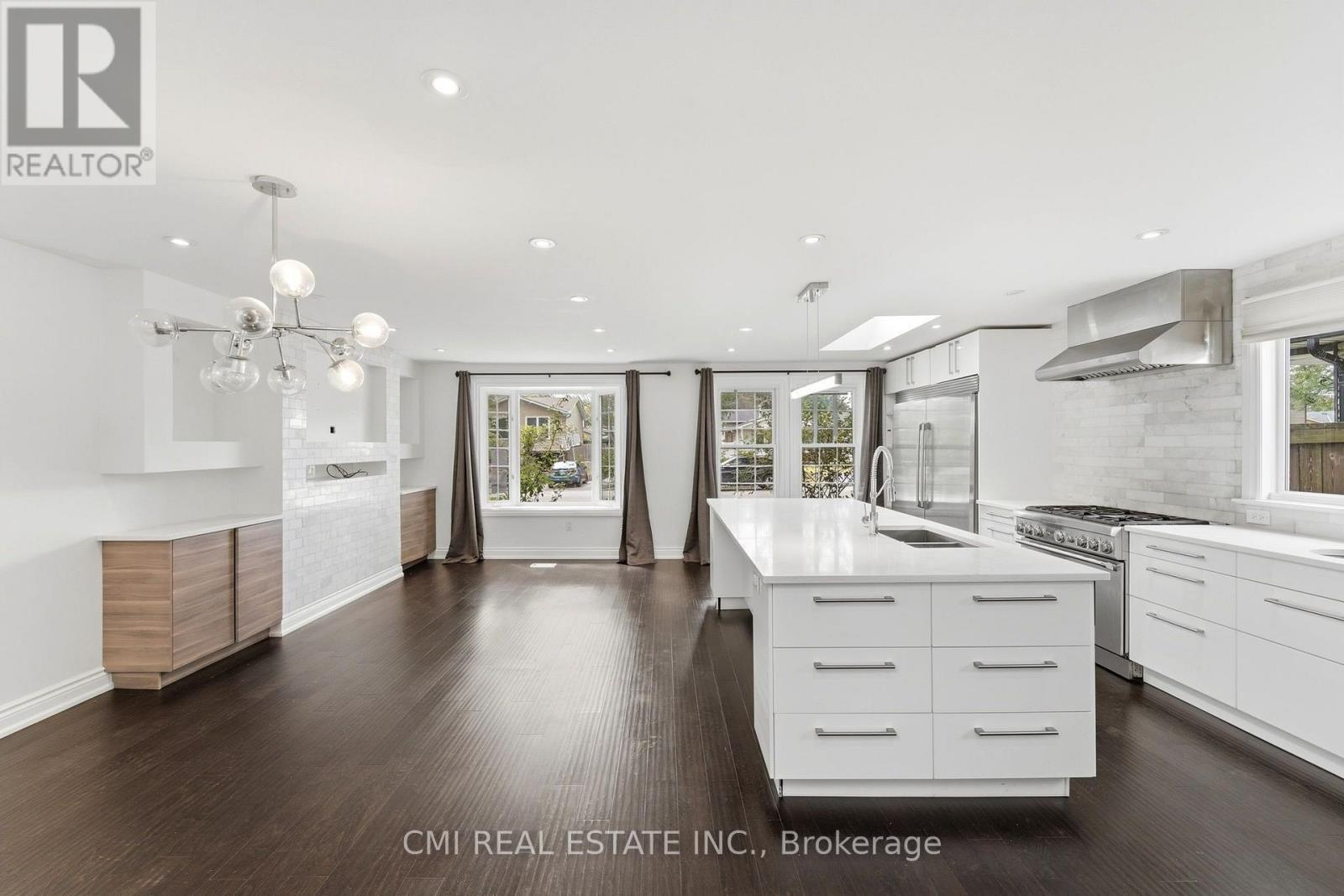 677 Lomond Crescent, Burlington, ON