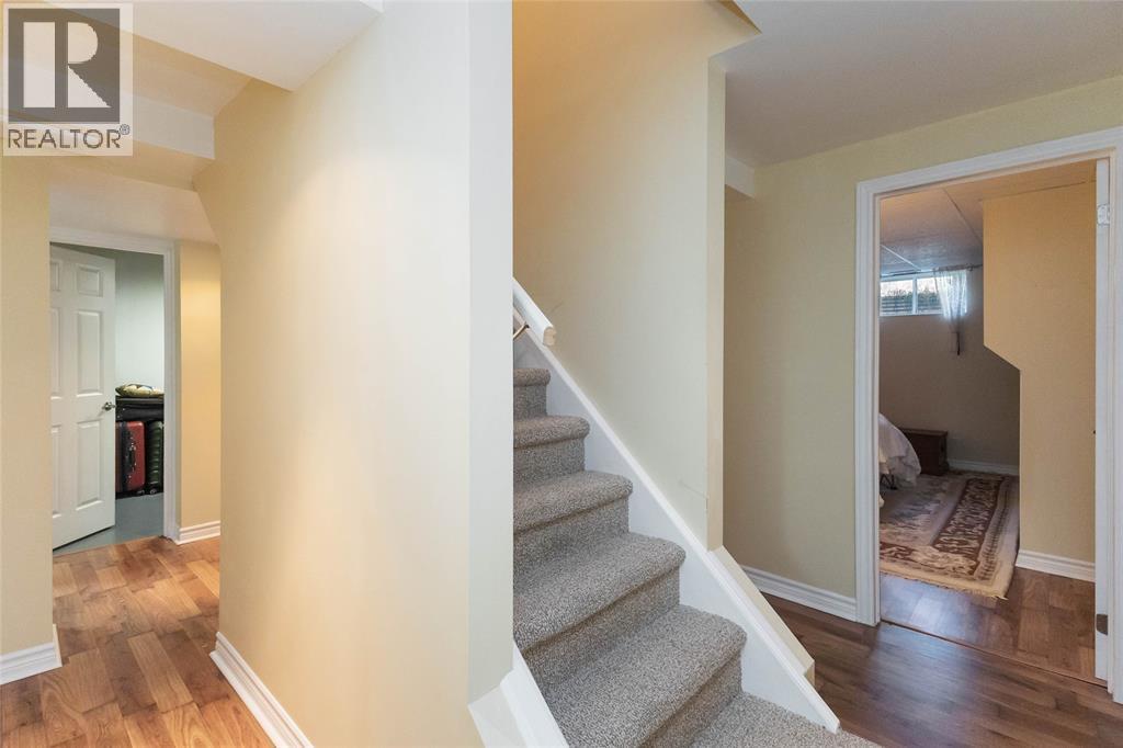 458 Richard Crescent, Strathroy, ON