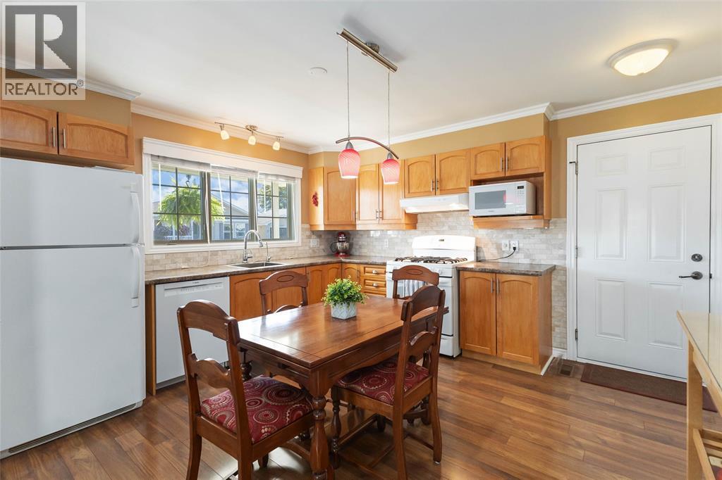458 Richard Crescent, Strathroy, ON