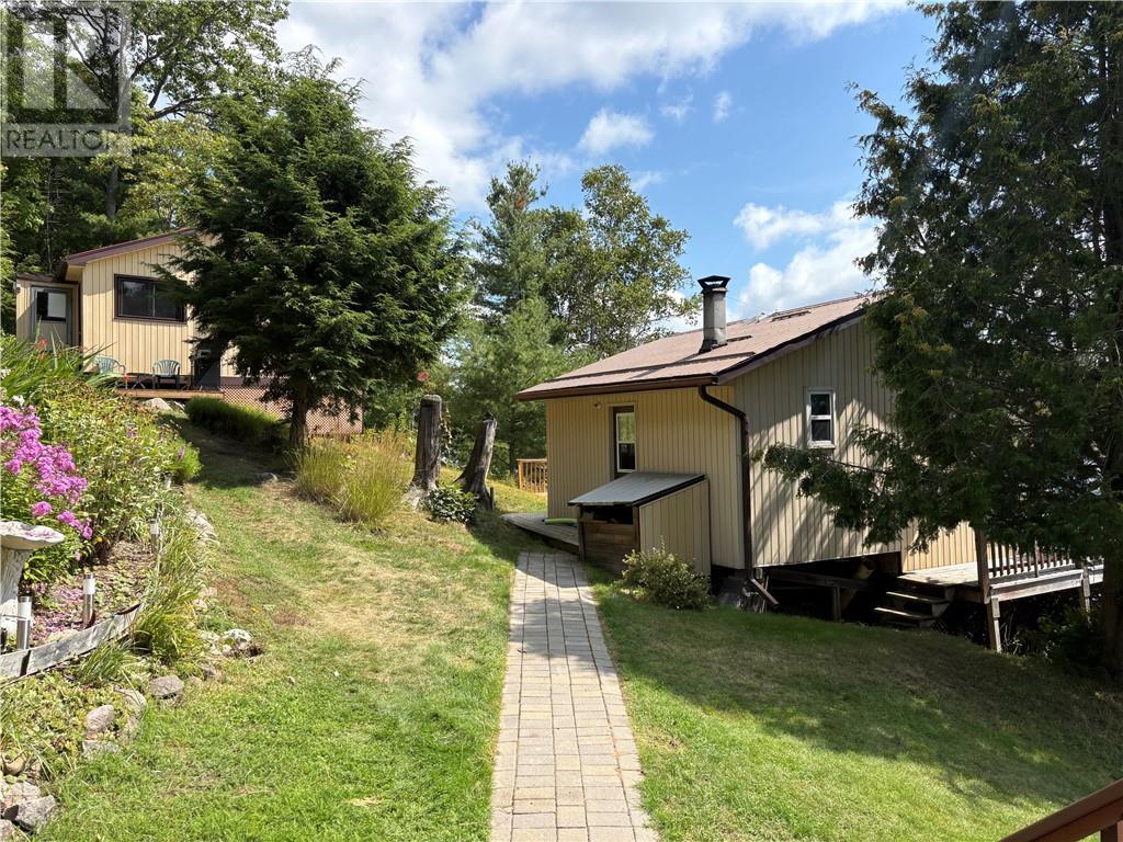 13 Tyson Lake, Killarney, ON