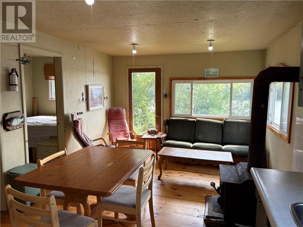 13 Tyson Lake, Killarney, ON