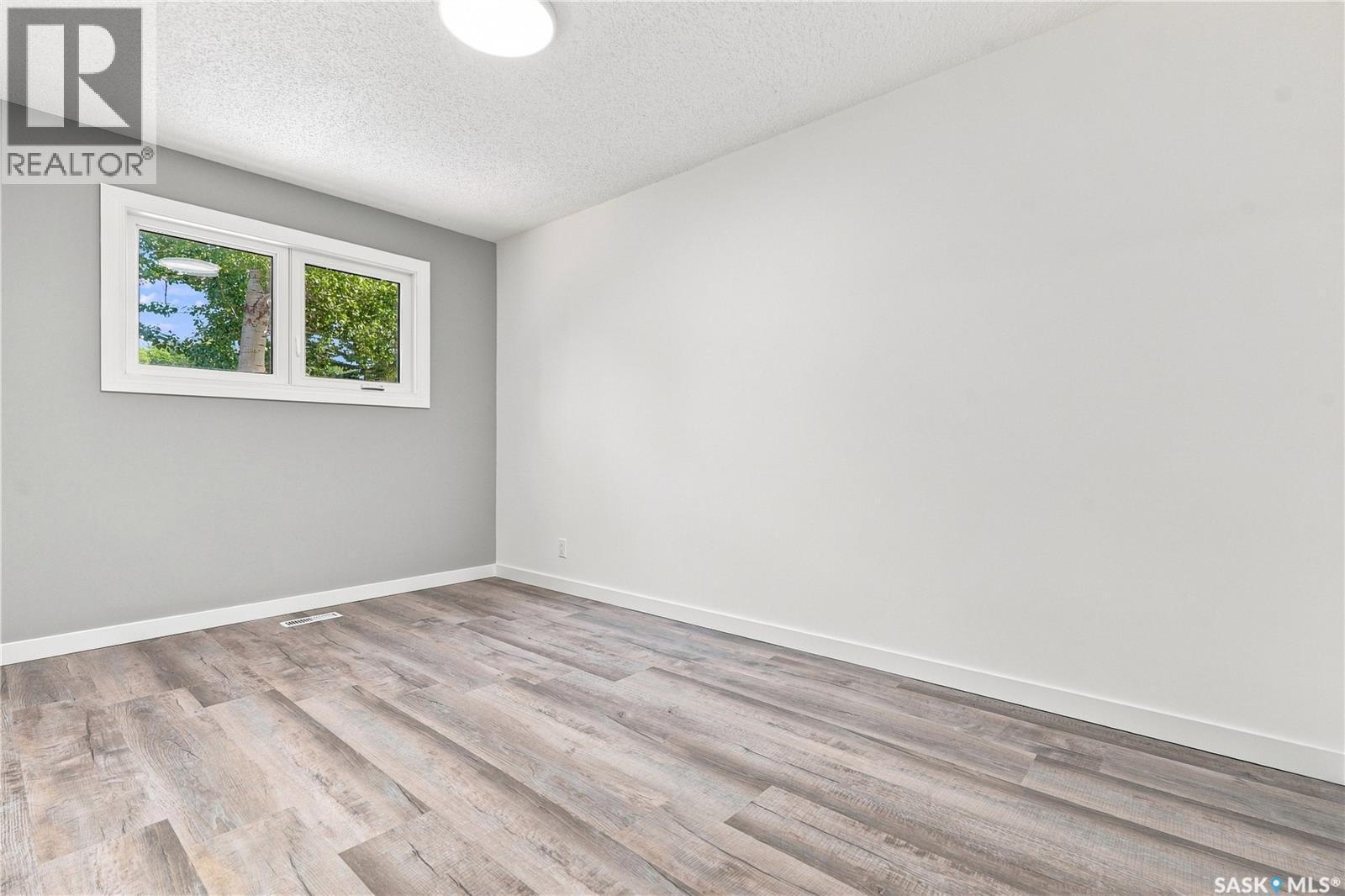 607 Lenore Drive, Saskatoon, SK