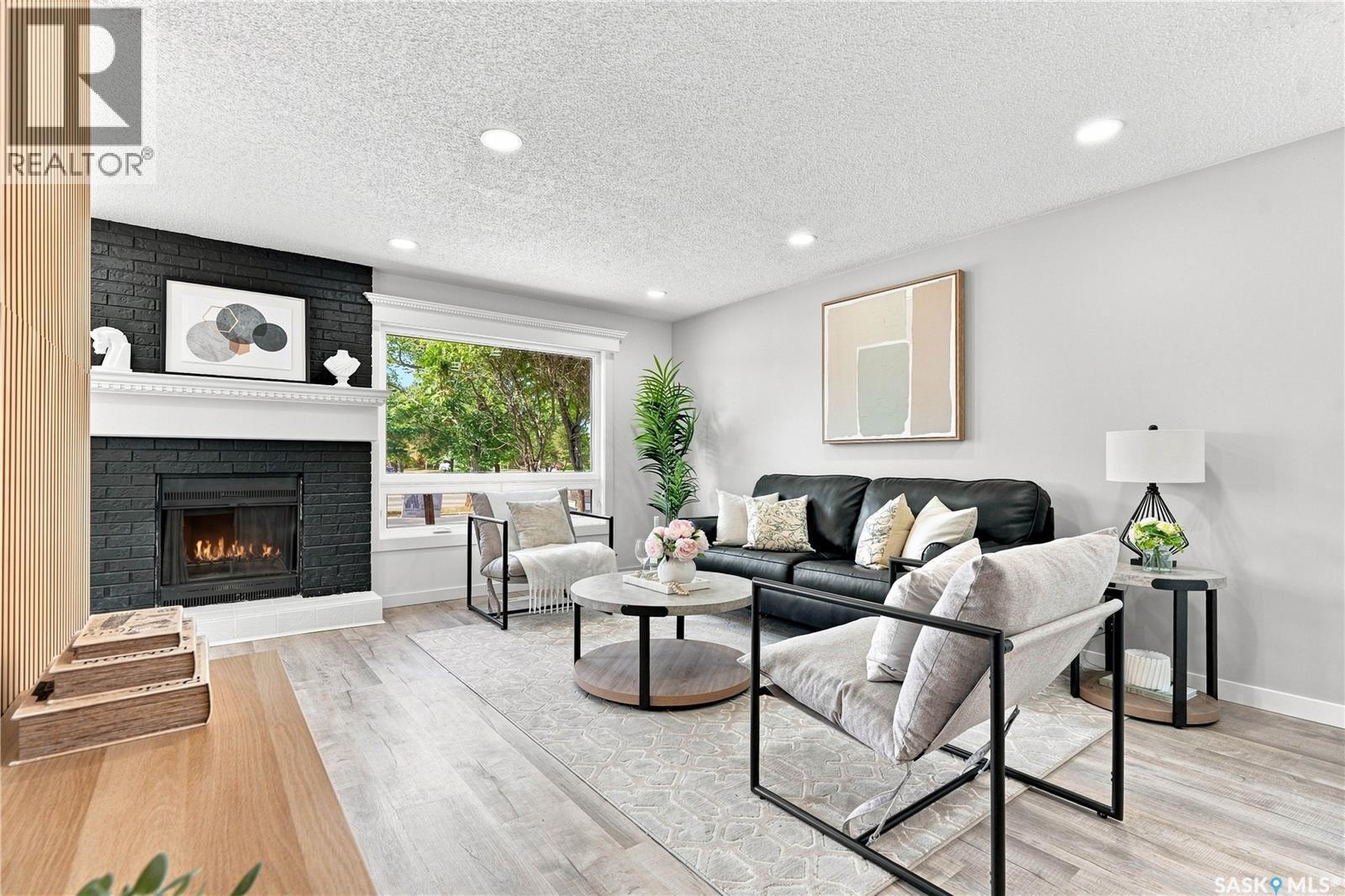 607 Lenore Drive, Saskatoon, SK