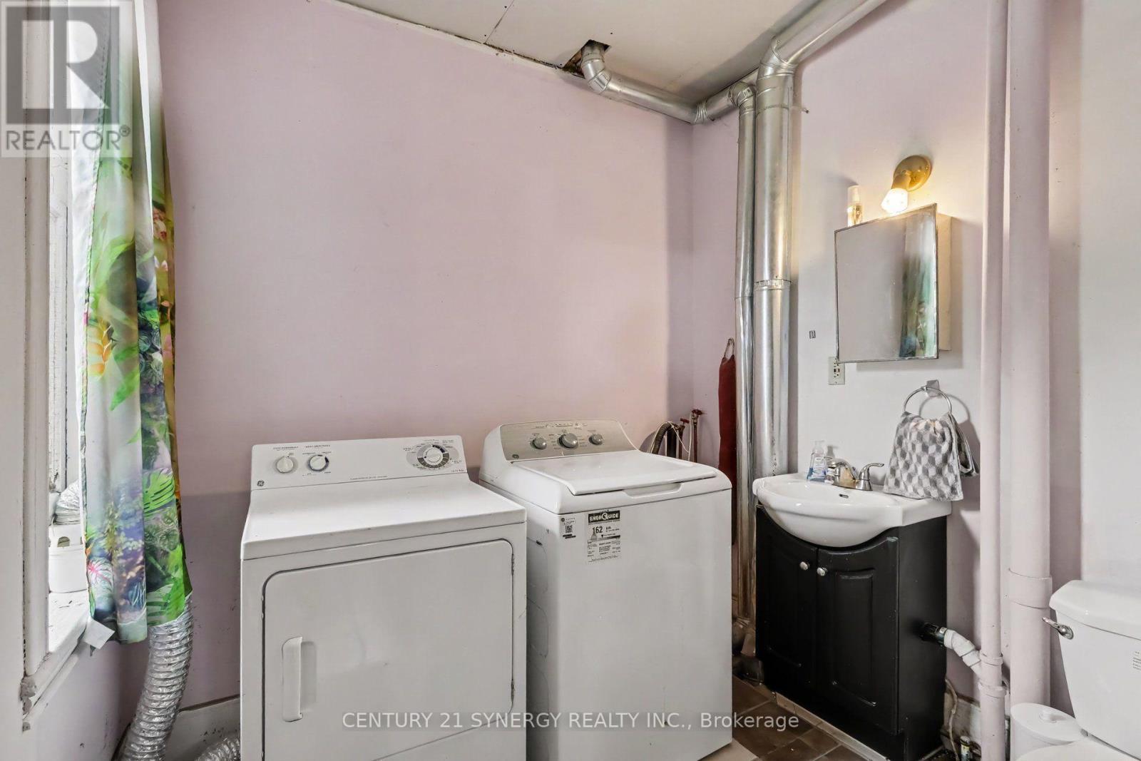 37 Smiths Falls Avenue, Smiths Falls, ON