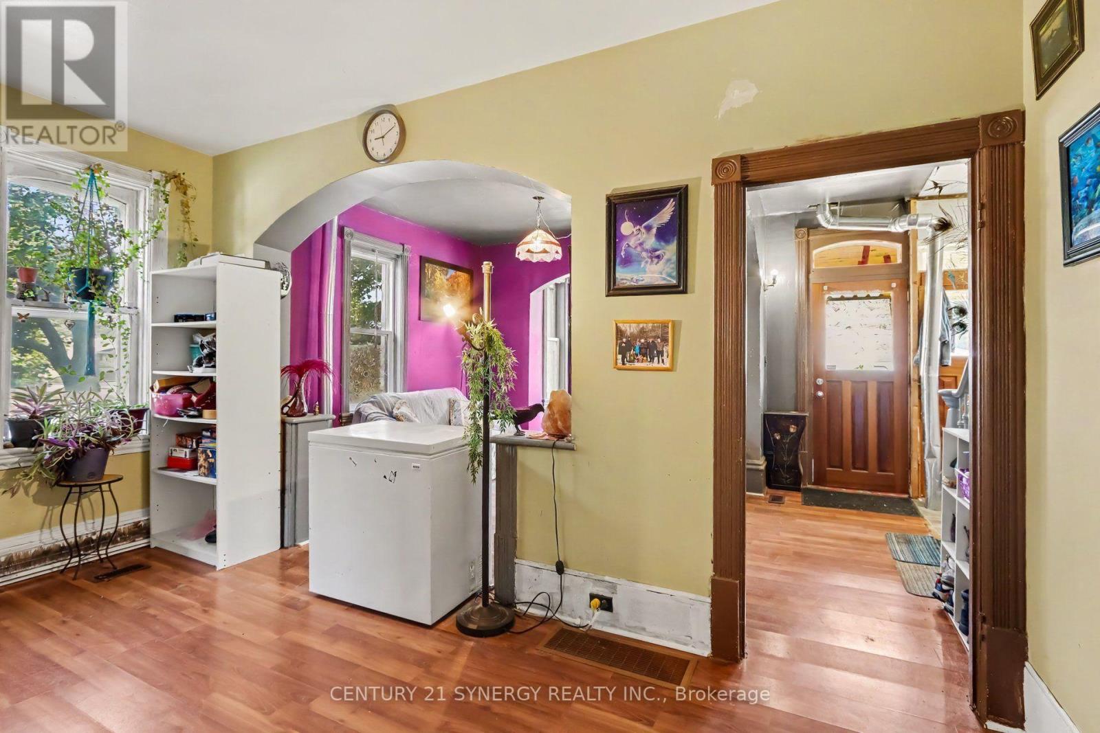 37 Smiths Falls Avenue, Smiths Falls, ON