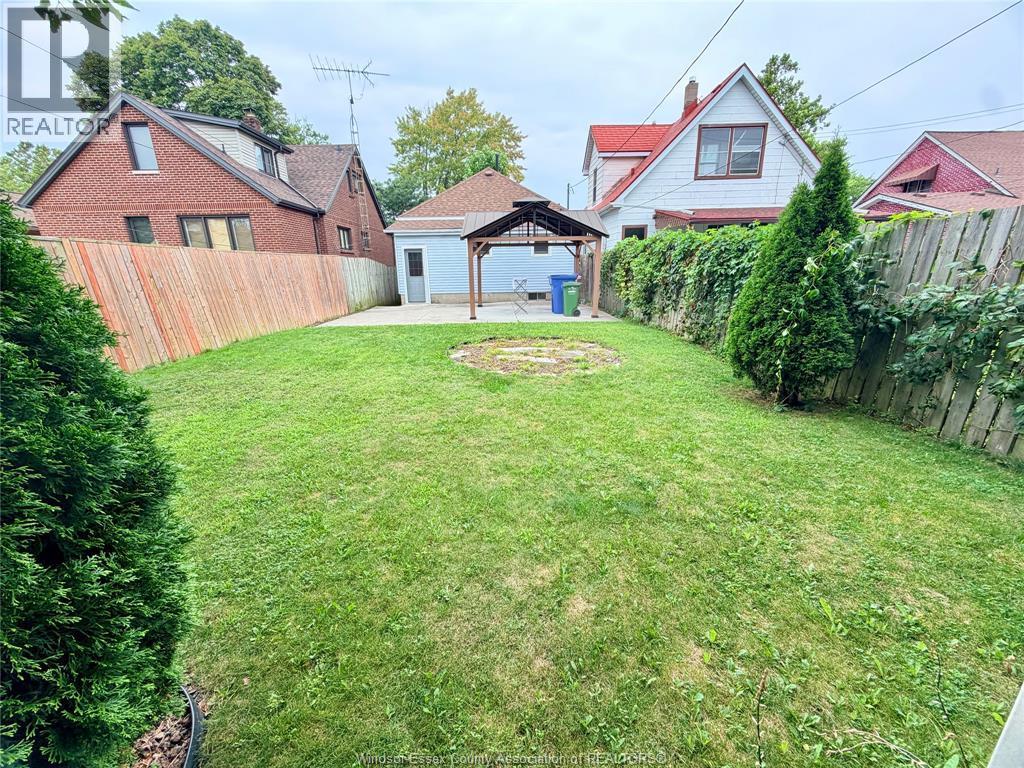 1670 Albert Road, Windsor, ON