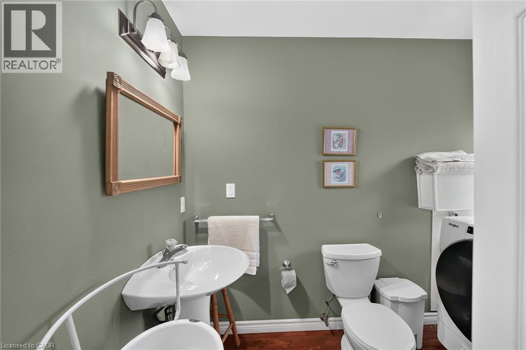 413 8Th Conc Rd Enr Concession, Clear Creek, ON