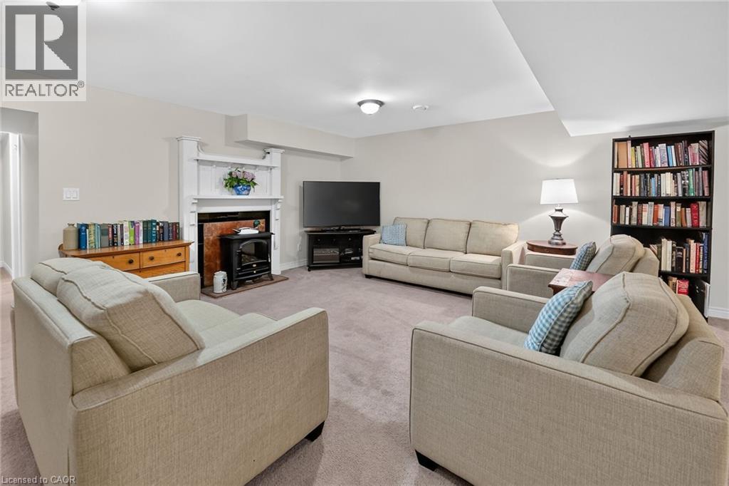413 8Th Conc Rd Enr Concession, Clear Creek, ON