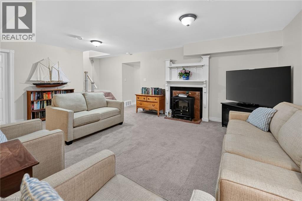 413 8Th Conc Rd Enr Concession, Clear Creek, ON