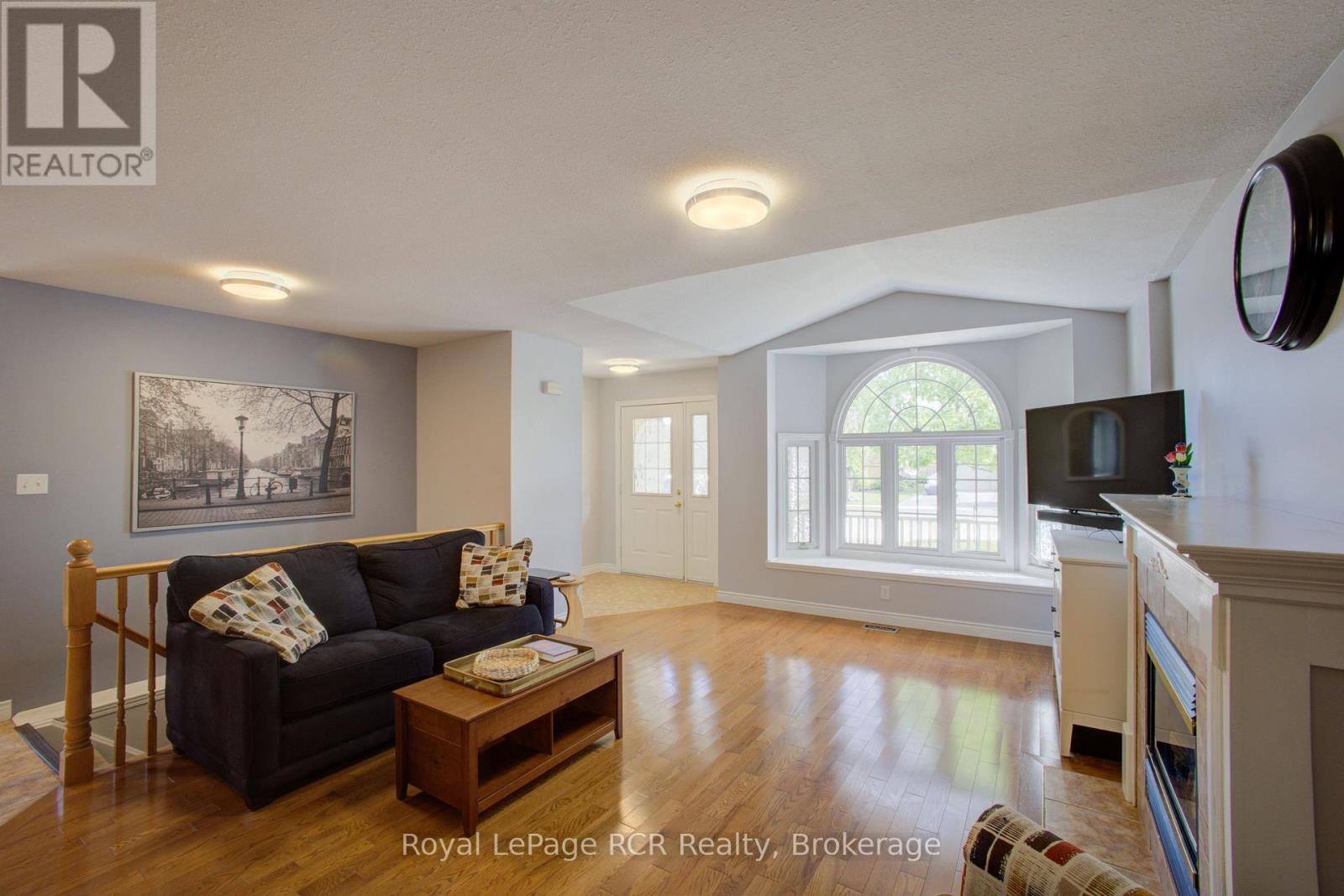 952 Gzowski Street, Centre Wellington (Fergus), ON