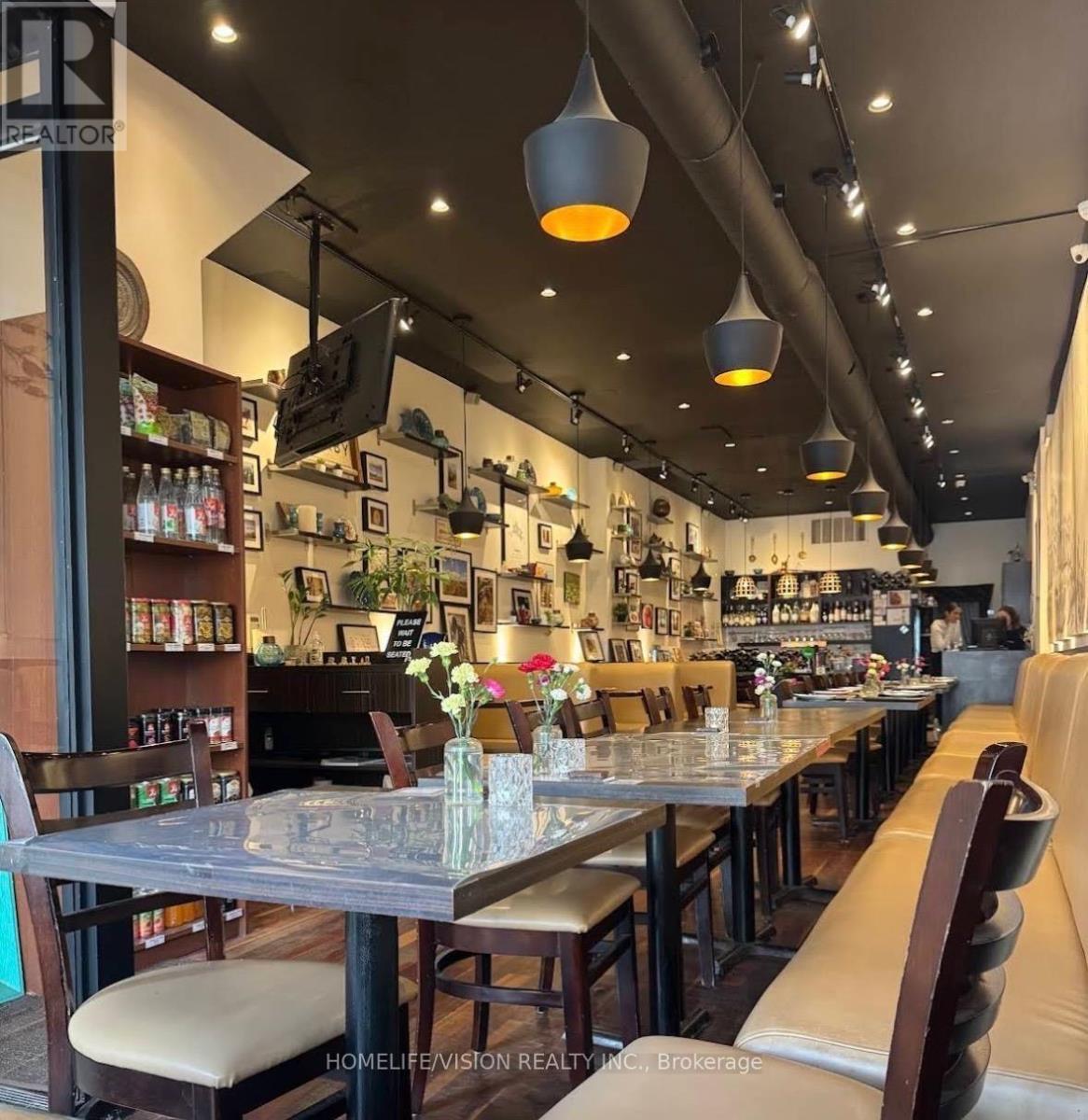397 Danforth Avenue, Toronto, ON