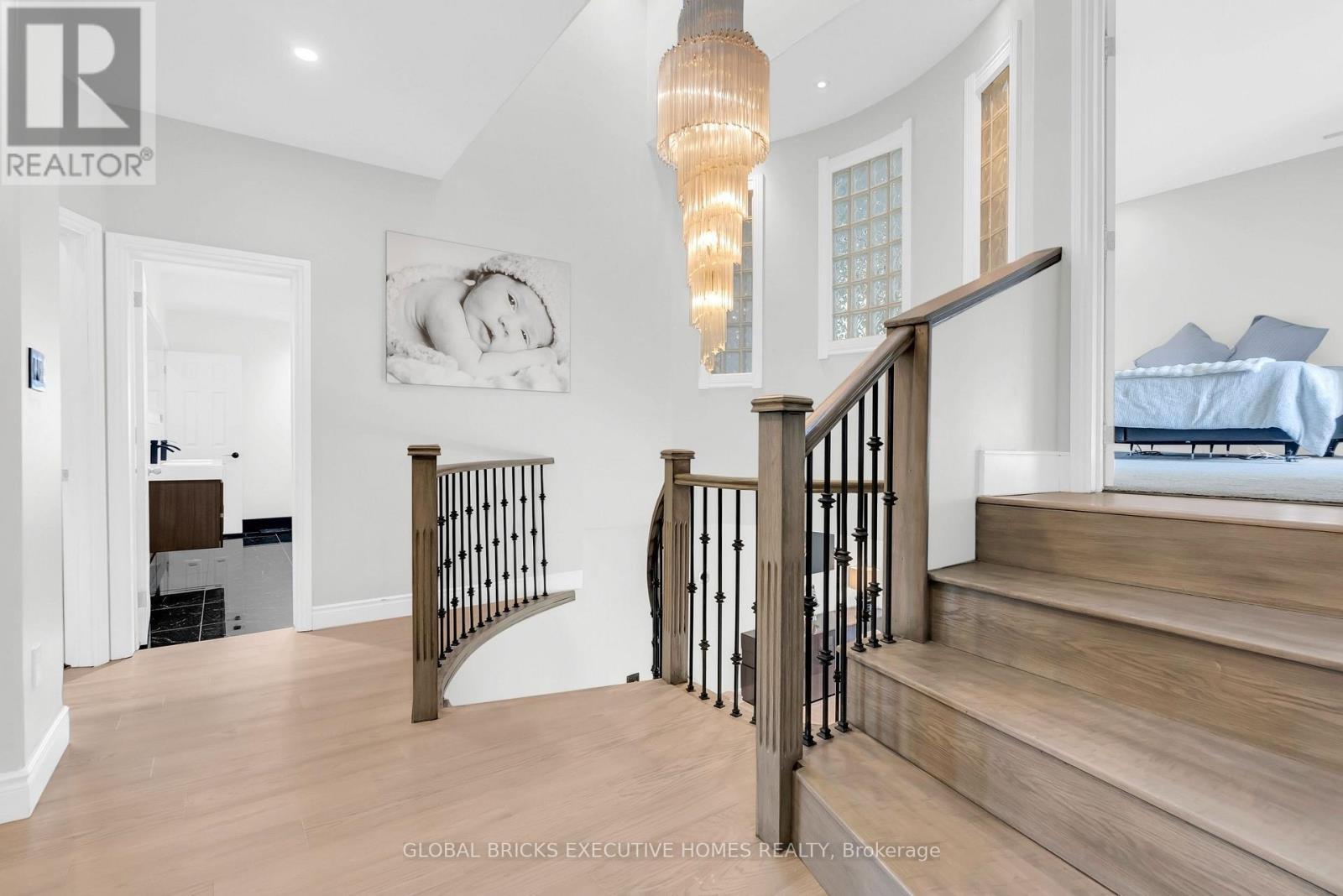 2169 Bonfield Court, Burlington, ON