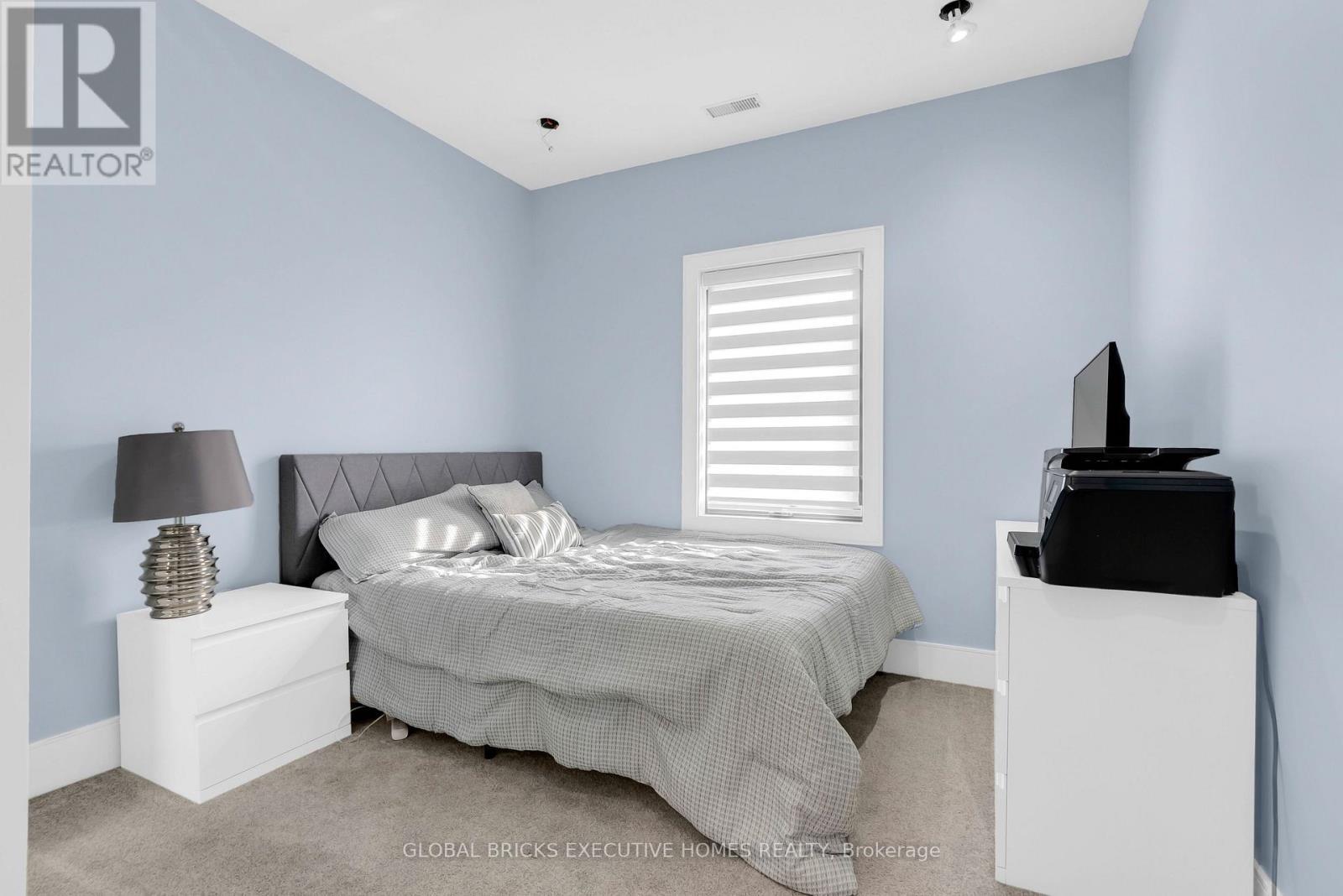 2169 Bonfield Court, Burlington, ON