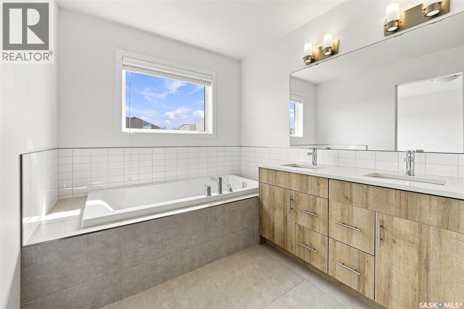3043 Brighton Common, Saskatoon, SK