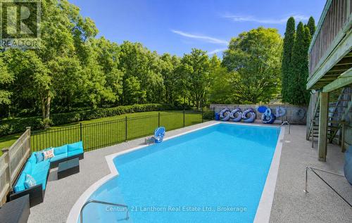 23 West Cove, Cambridge, ON 