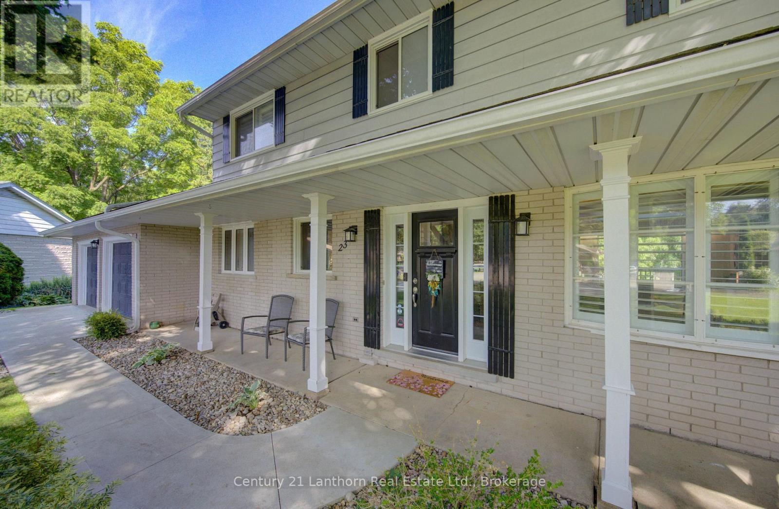 23 West Cove, Cambridge, ON
