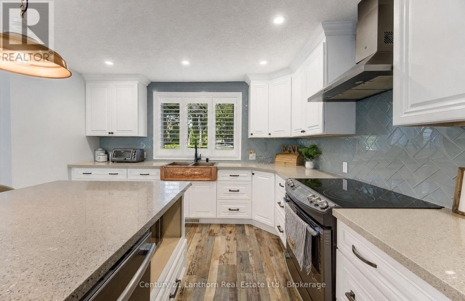 23 West Cove, Cambridge, ON