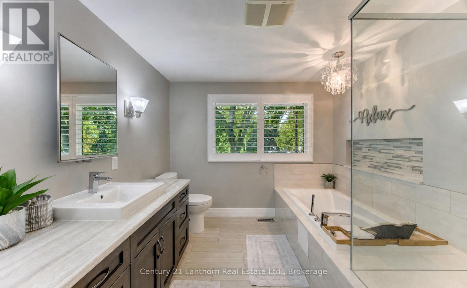 23 West Cove, Cambridge, ON