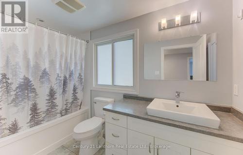 23 West Cove, Cambridge, ON 